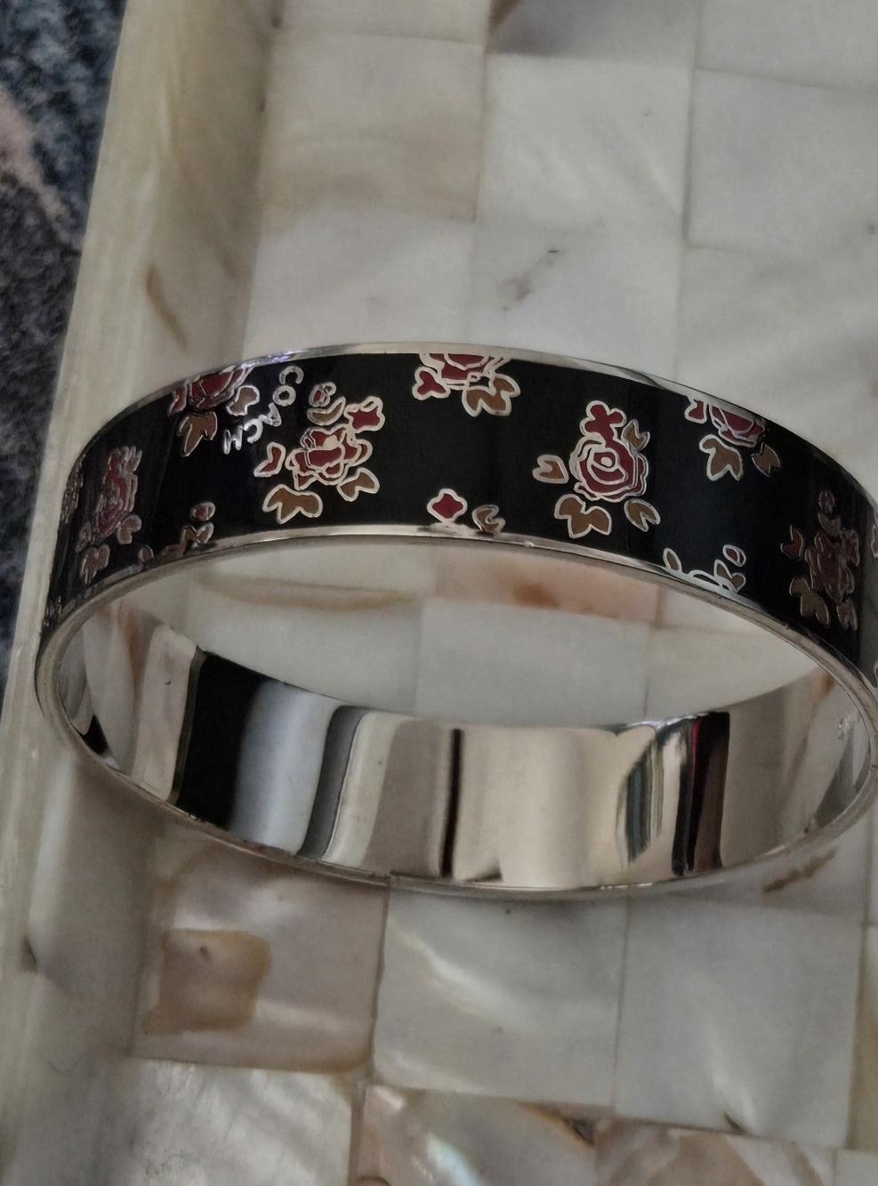​Coach Tea Rose Bangle Bracelet Black Enamel Silver Floral Studded Pearl ES Mark